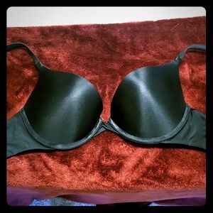 Victoria's Secret Bra 32DD no flaws
